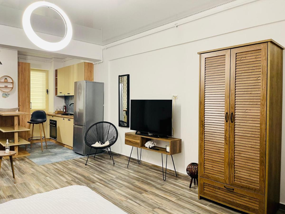 Апартаменты Luxury Studio - Maison 103 - Stefan Building Complex Нэводари Экстерьер фото